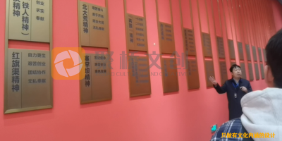 如何設(shè)計一座黨建館，使其具備獨特的特色呢？