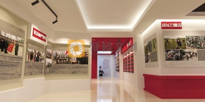 紅色主題文化展廳中，調動觀眾情感的設計元素有哪些？